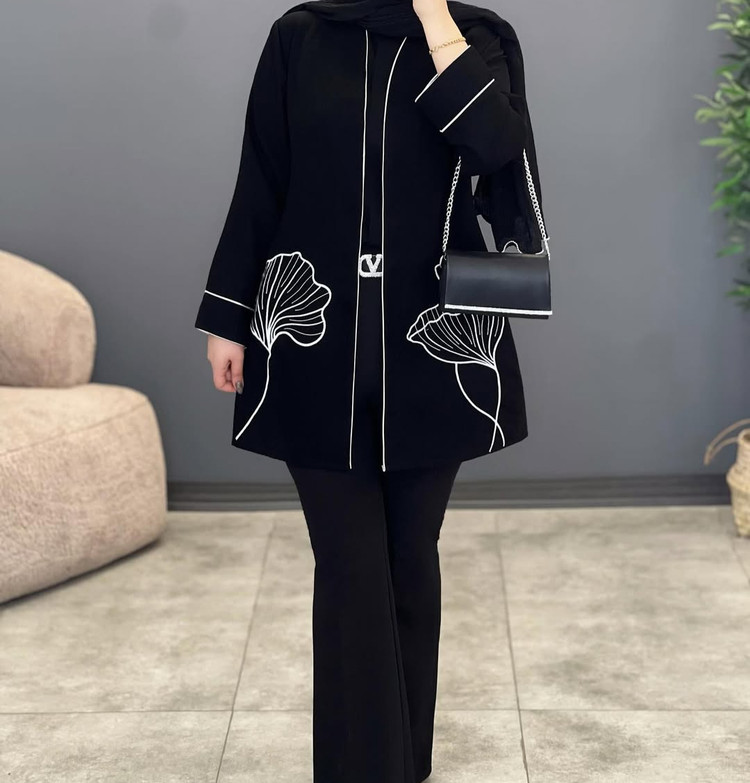 مانتو زنانه گلدوزی طرح شقایق مازراتی