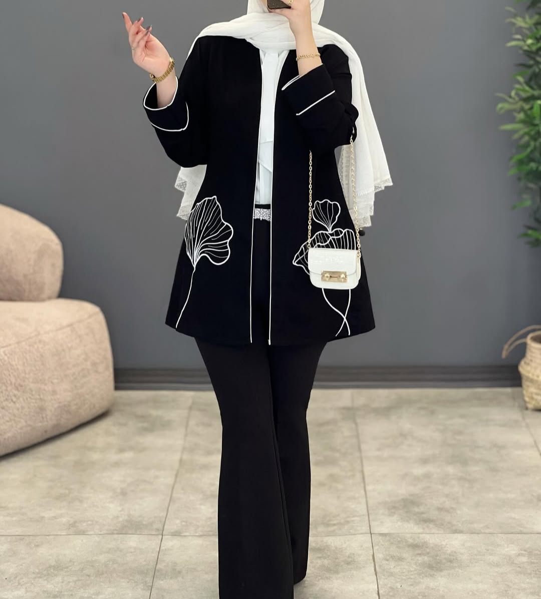 مانتو  زنانه گلدوزی طرح شقایق مازراتی